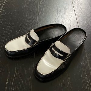 Bass Weejuns black and white Mule Slip On size 6